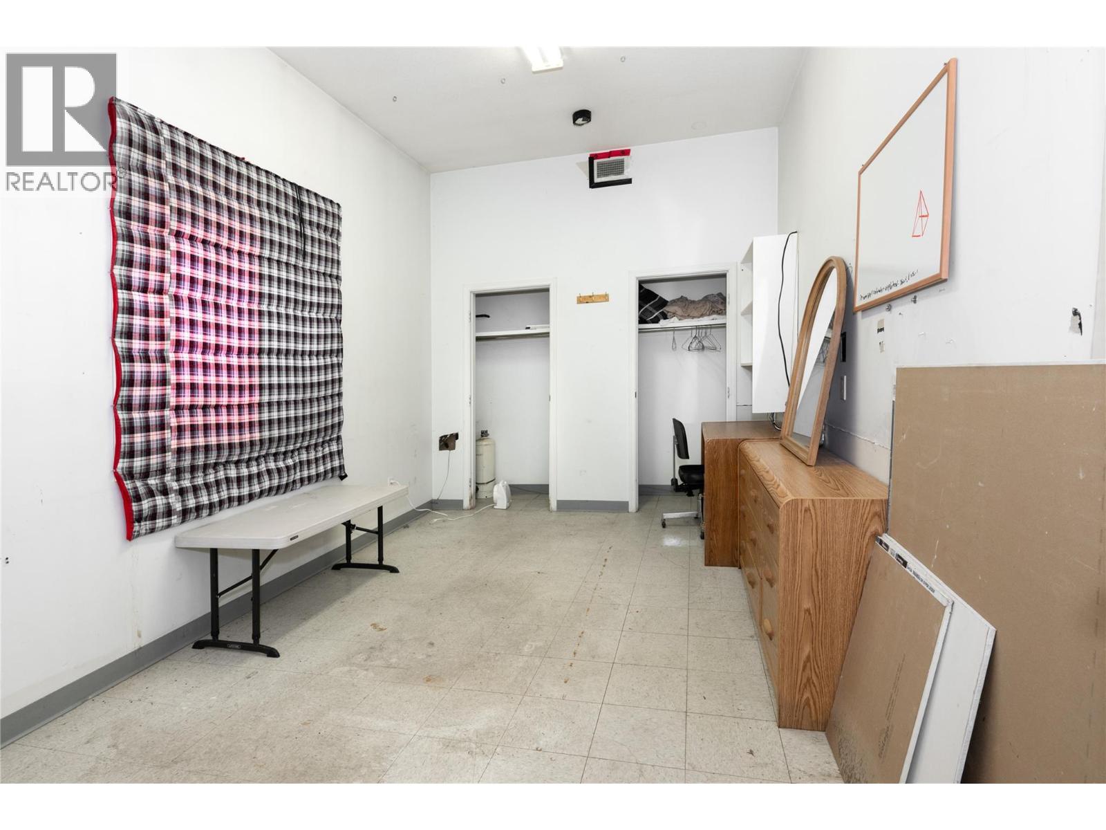 3643 MALAKWA ROAD - 34