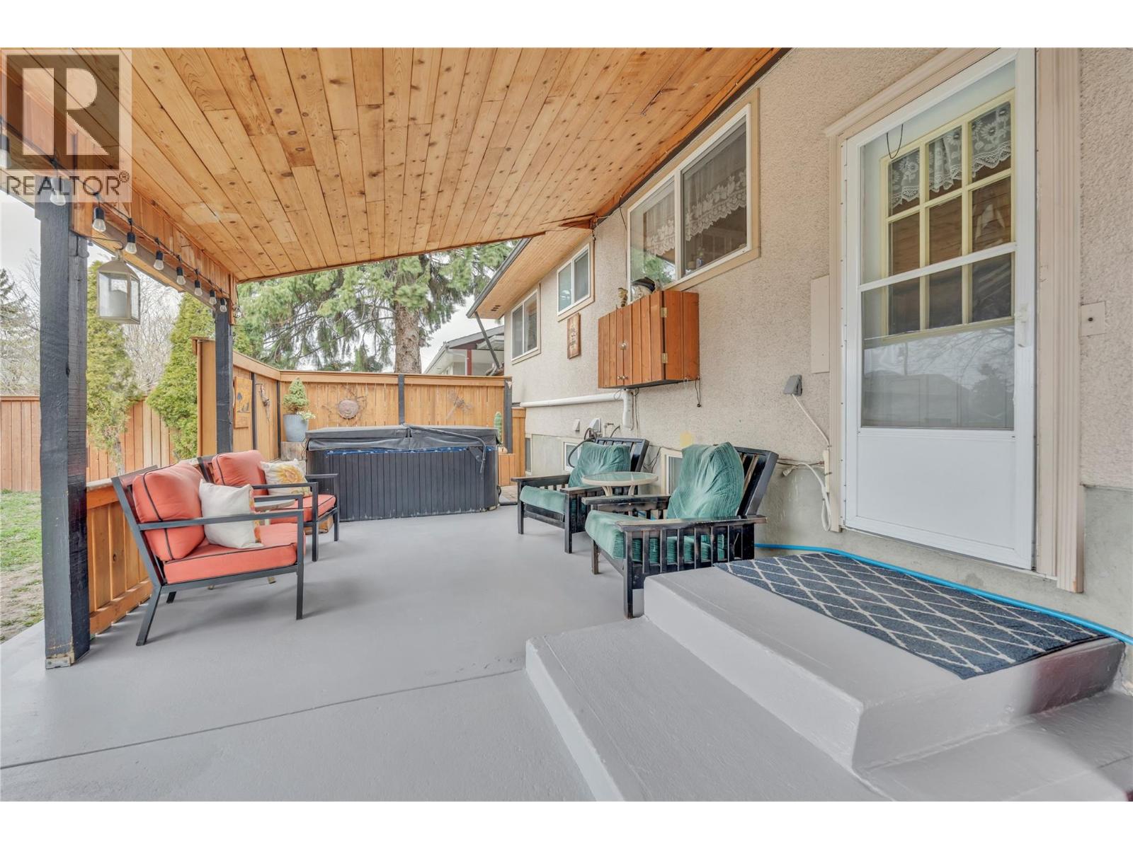 2471 MCKENZIE STREET - 22