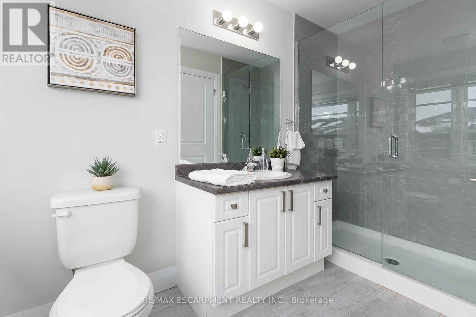 #42 520 GREY STREET - 13