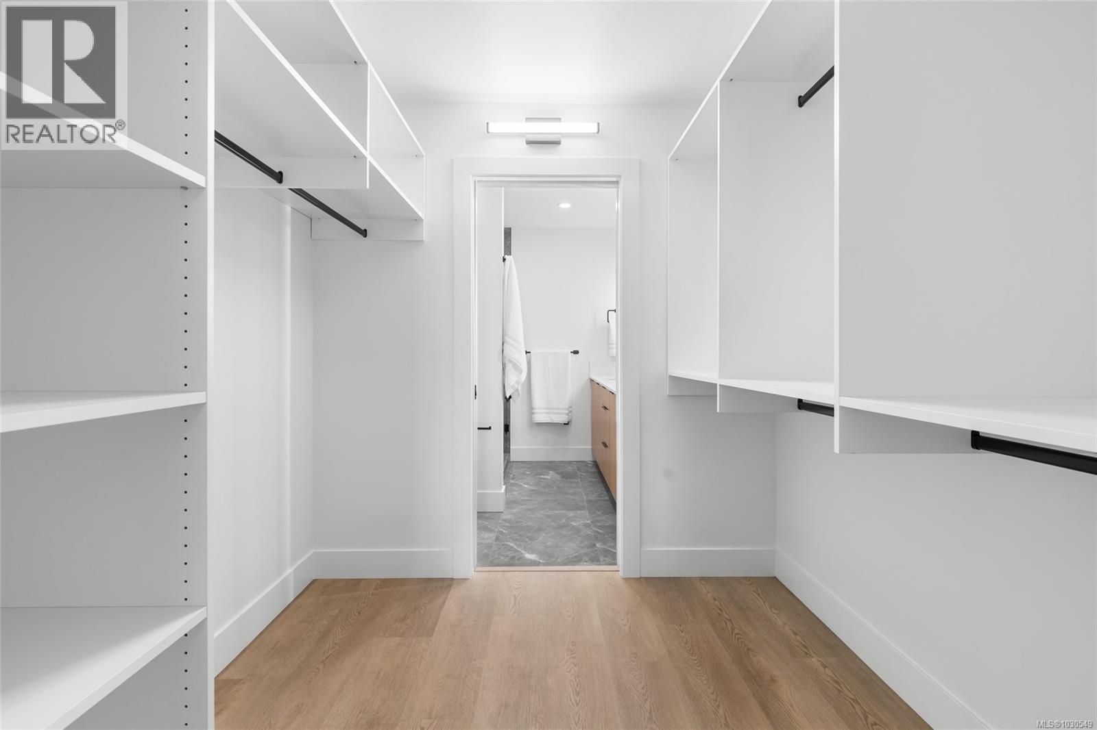 608 2341 Bear Mountain Parkway, Langford