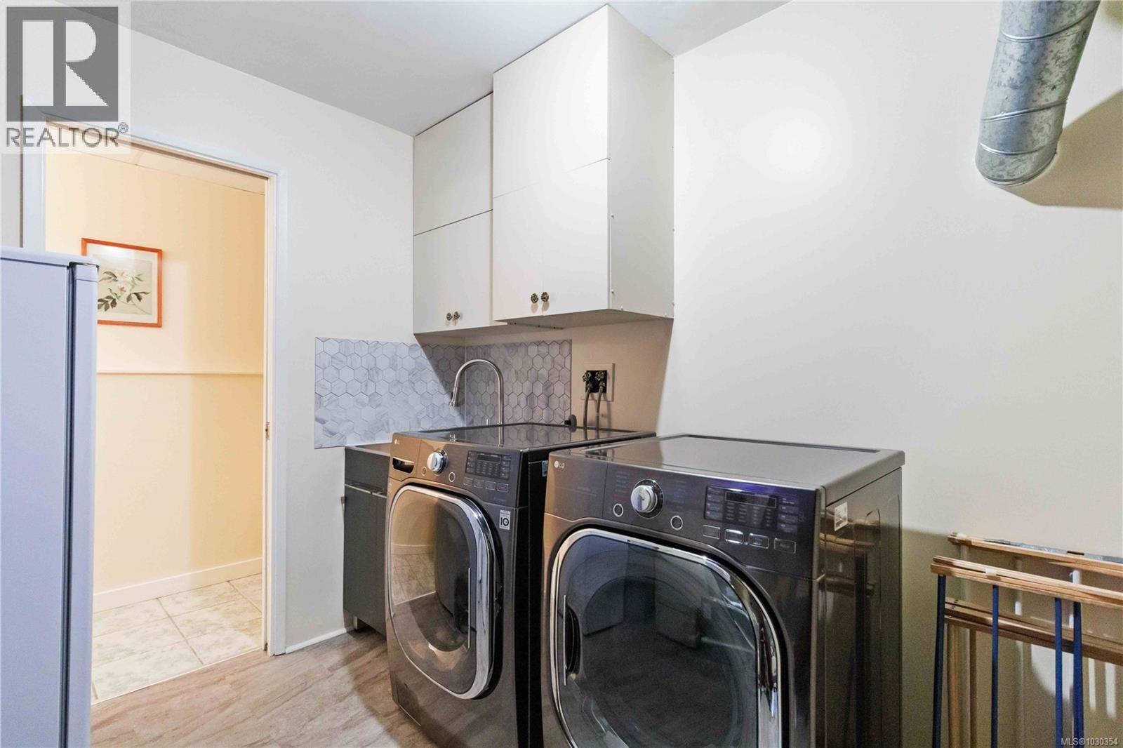 817 Aros Rd - 40