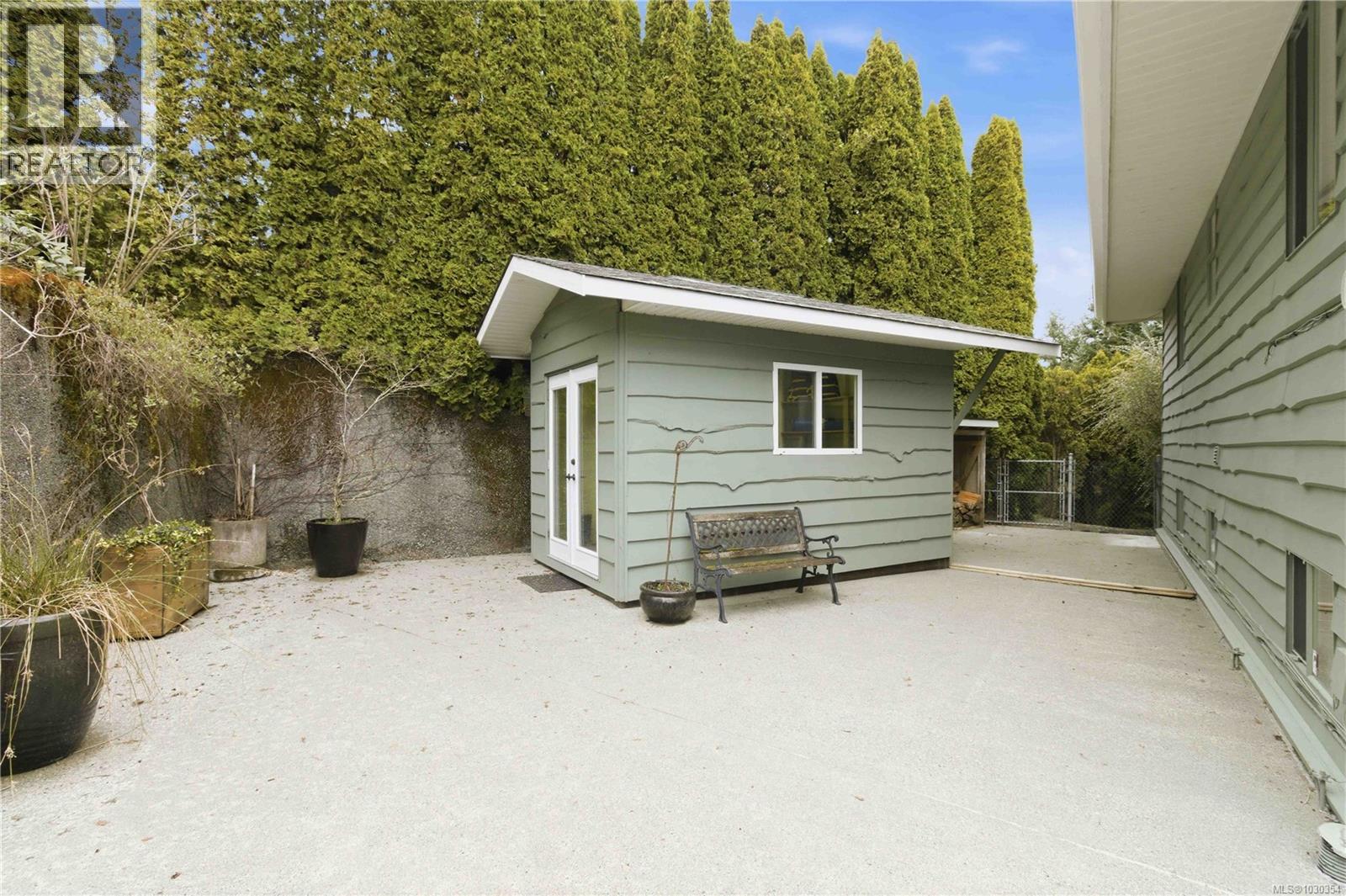 817 Aros Rd - 44