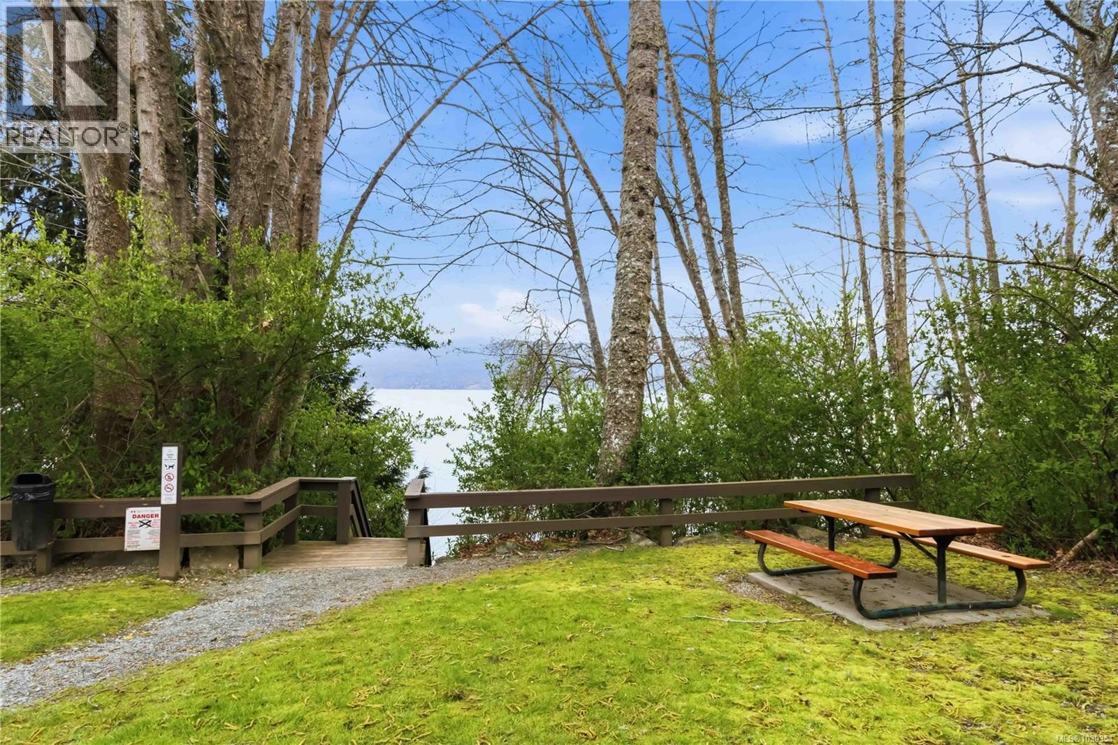 817 Aros Rd - 54
