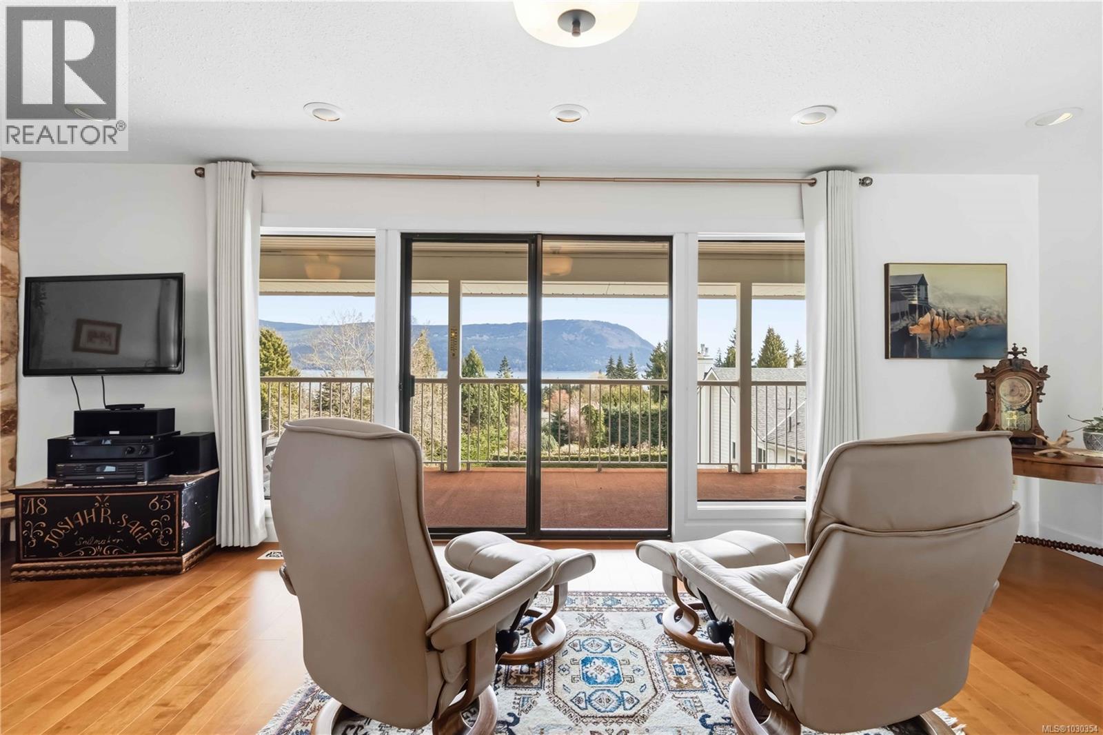 817 Aros Rd - 6