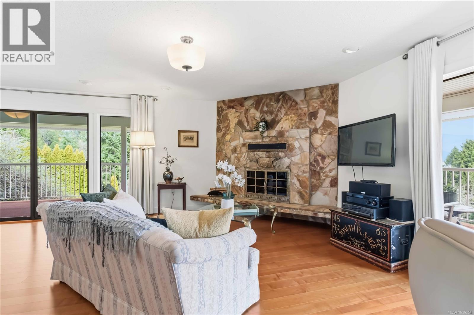 817 Aros Rd - 8