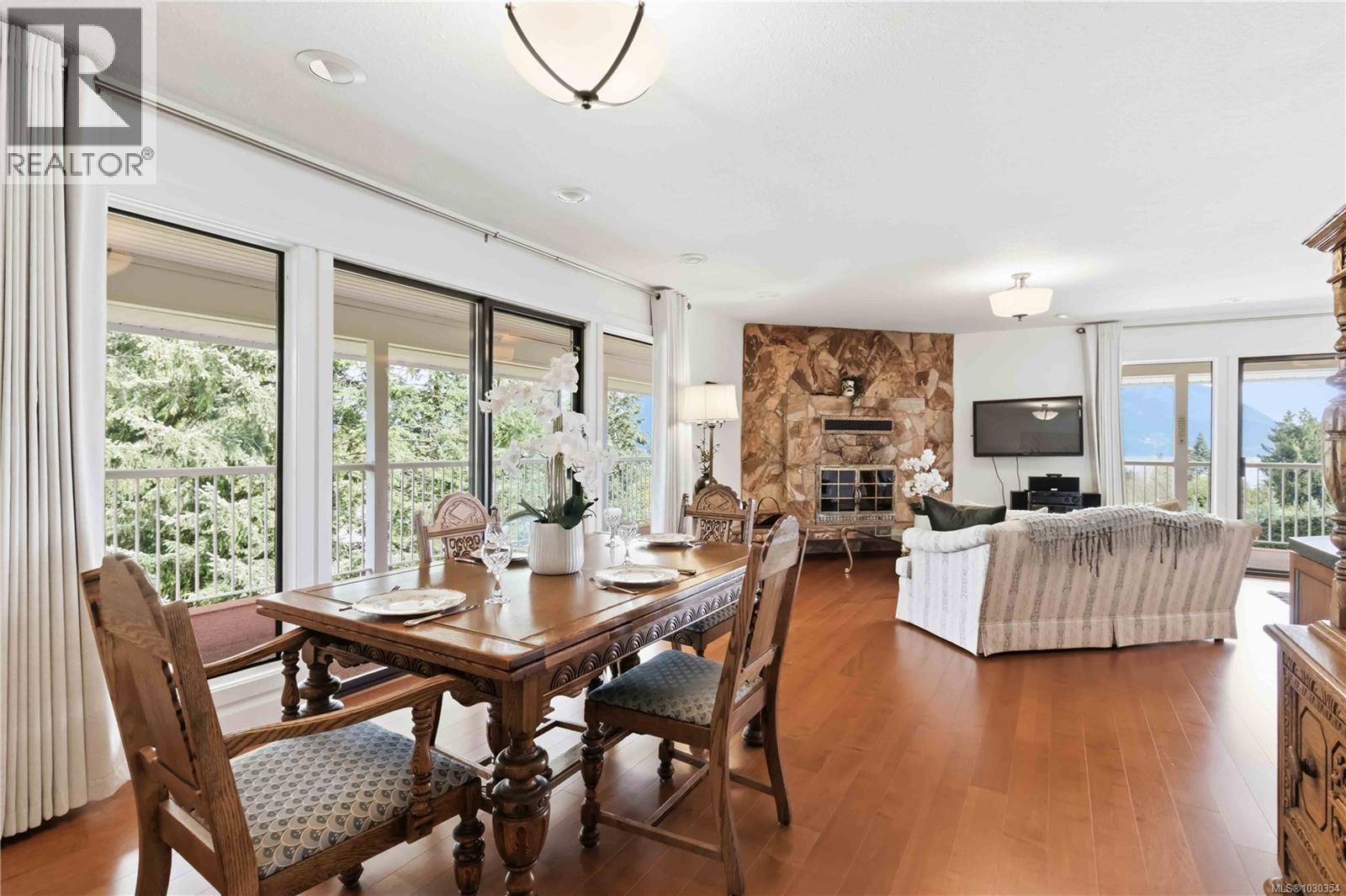 817 Aros Rd - 9