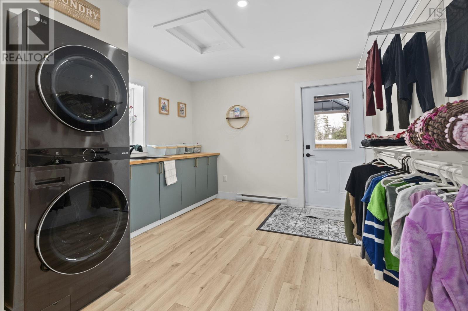 20 SUNVIEW CRESCENT - 15