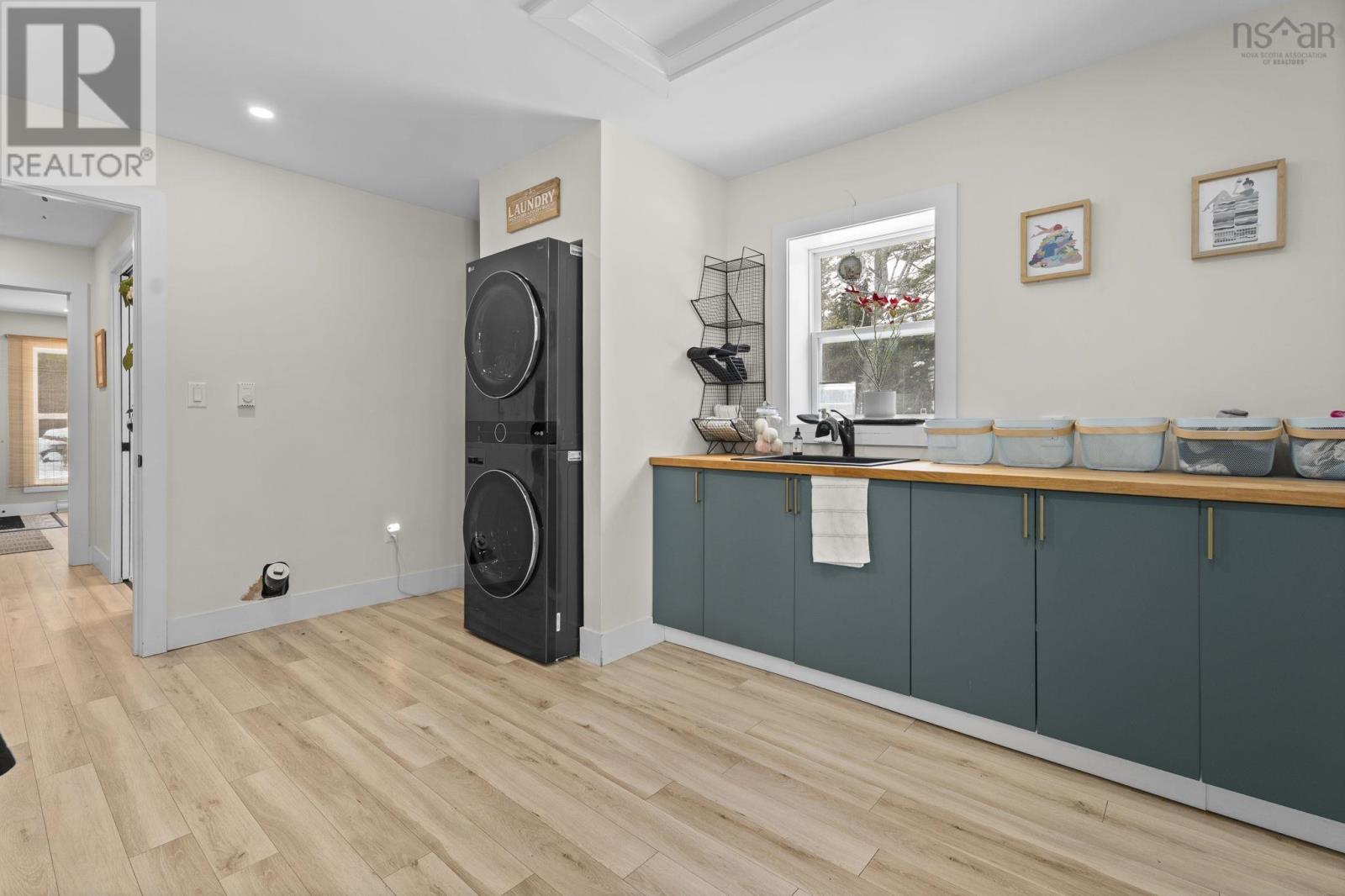 20 SUNVIEW CRESCENT - 16