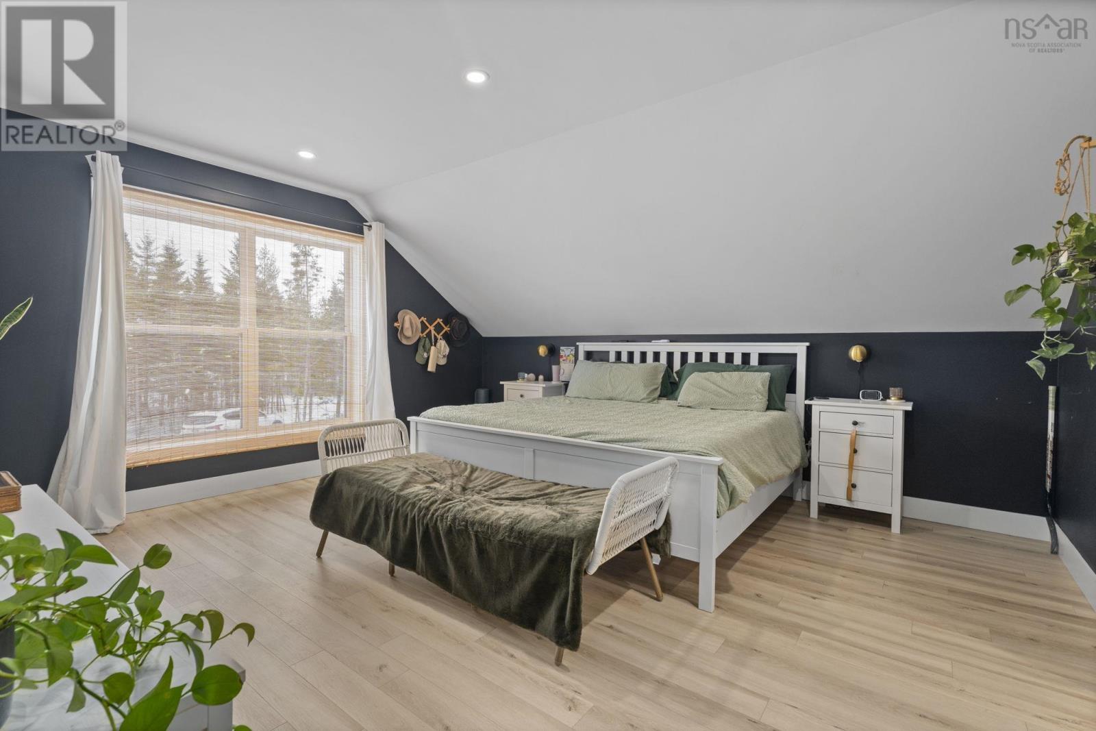 20 SUNVIEW CRESCENT - 29