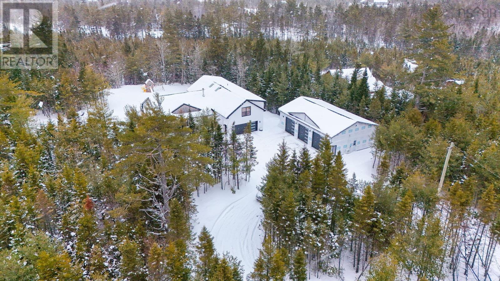 20 SUNVIEW CRESCENT - 46