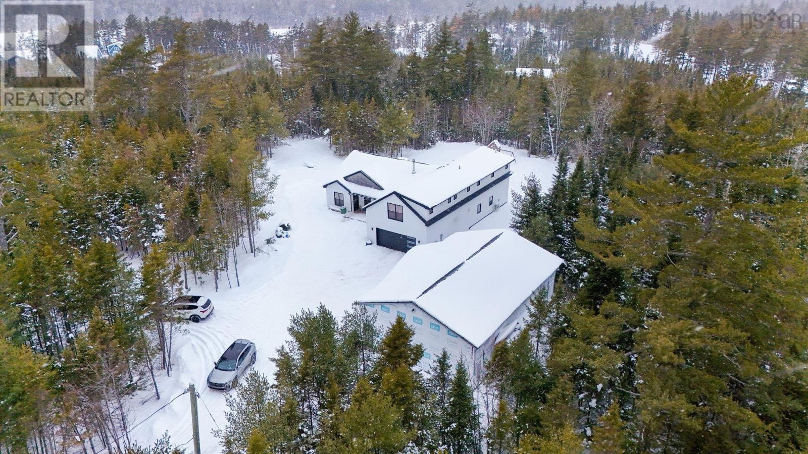 20 SUNVIEW CRESCENT - 45