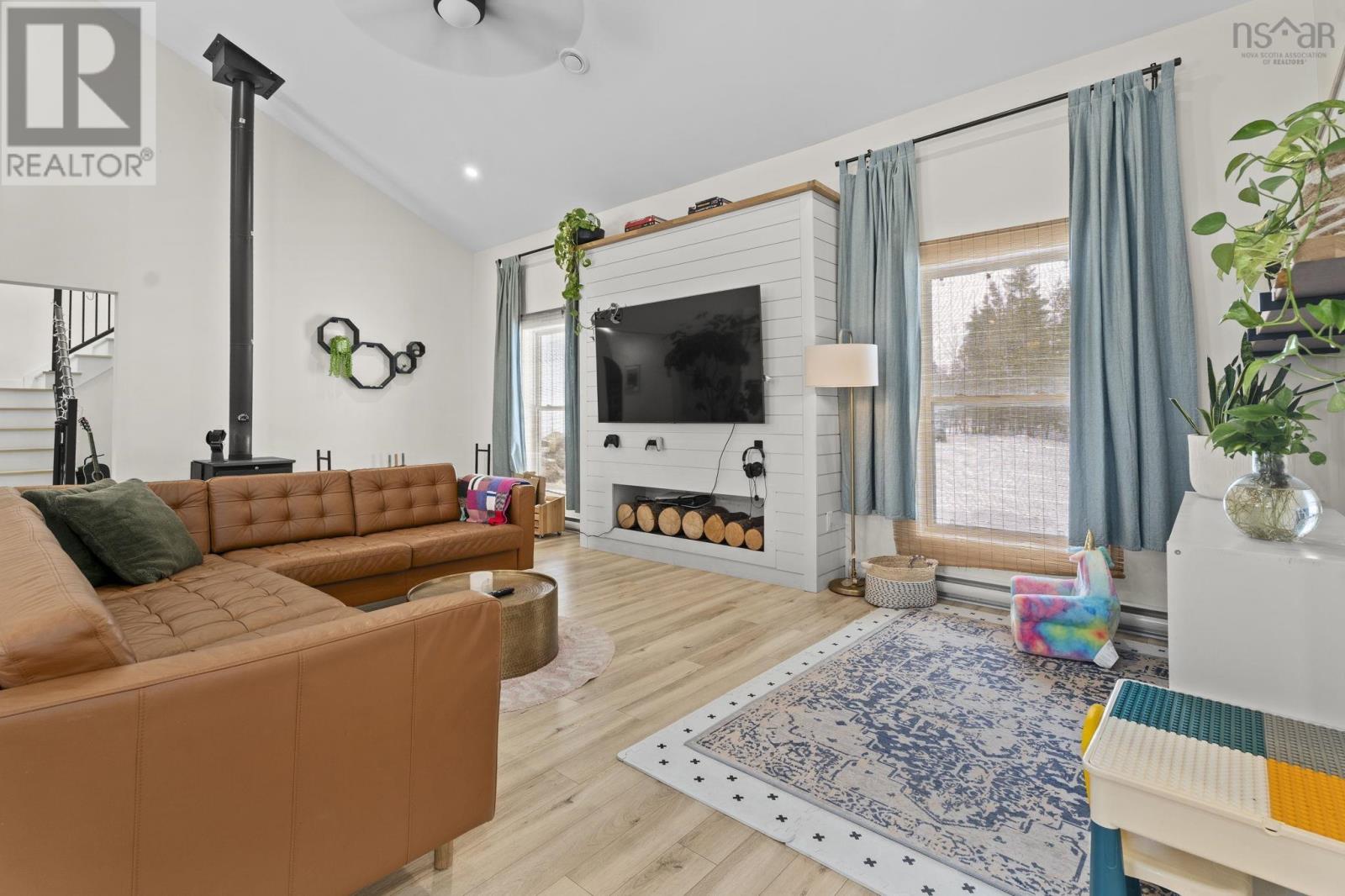 20 SUNVIEW CRESCENT - 9