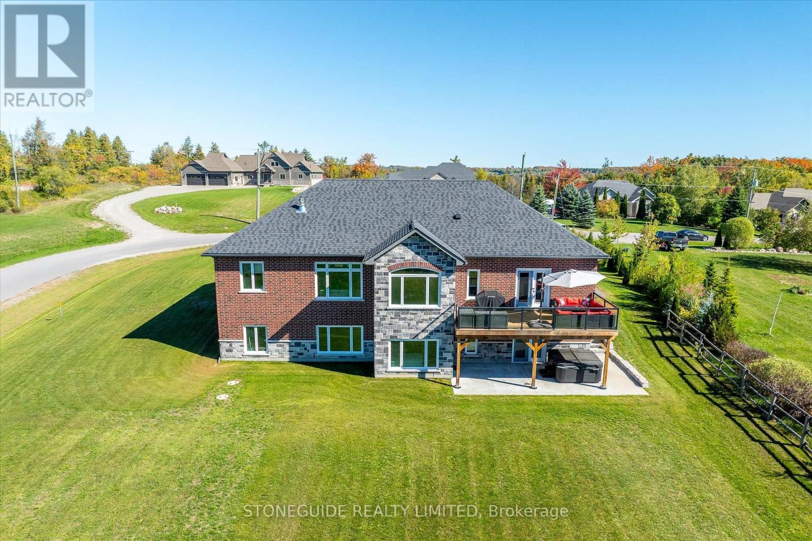 105 ARNOTT DRIVE - 44