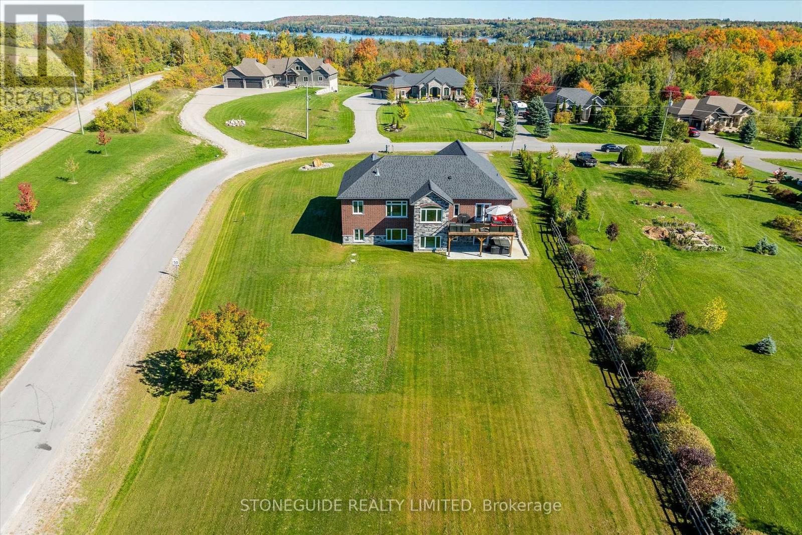 105 ARNOTT DRIVE - 45