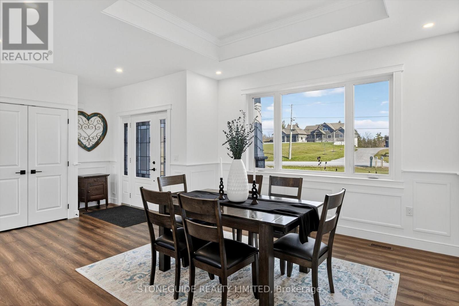 105 ARNOTT DRIVE - 6