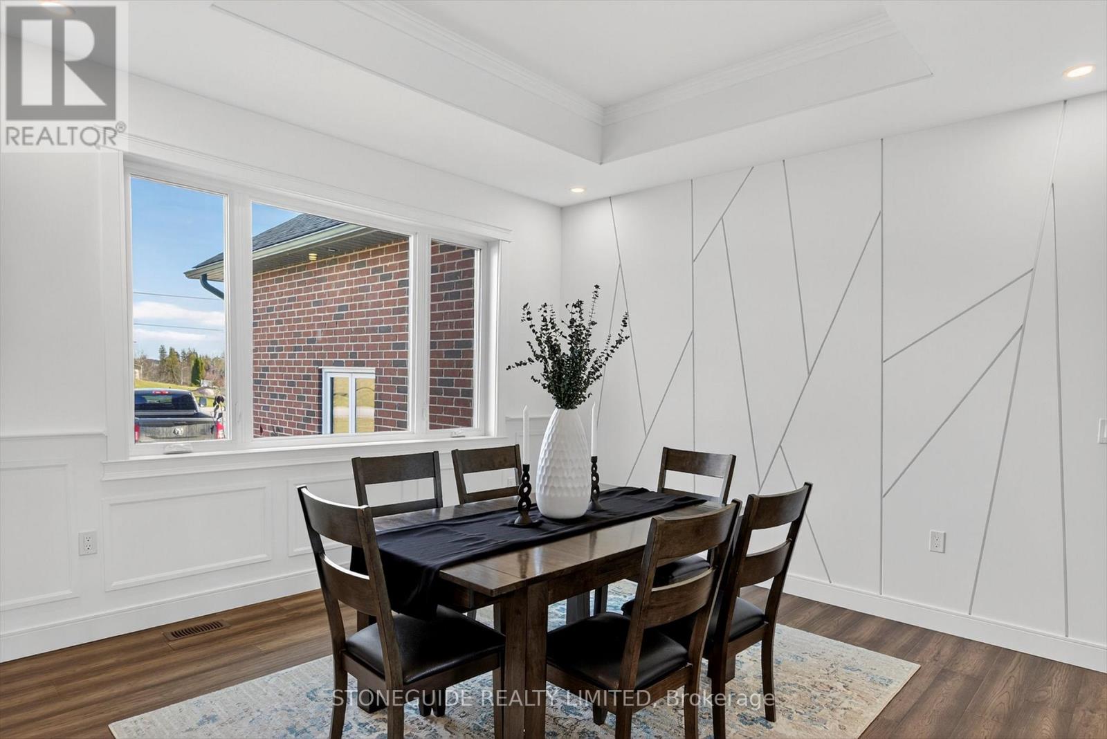 105 ARNOTT DRIVE - 7
