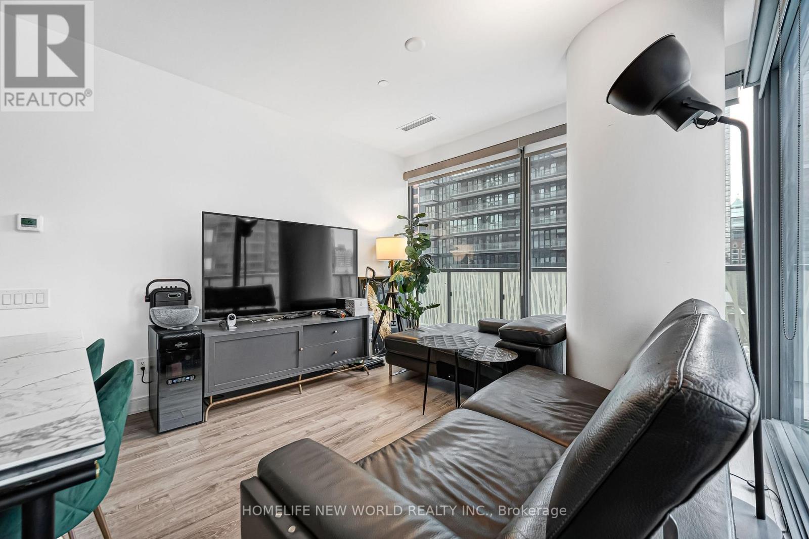 #1103 50 CHARLES STREET E - 12