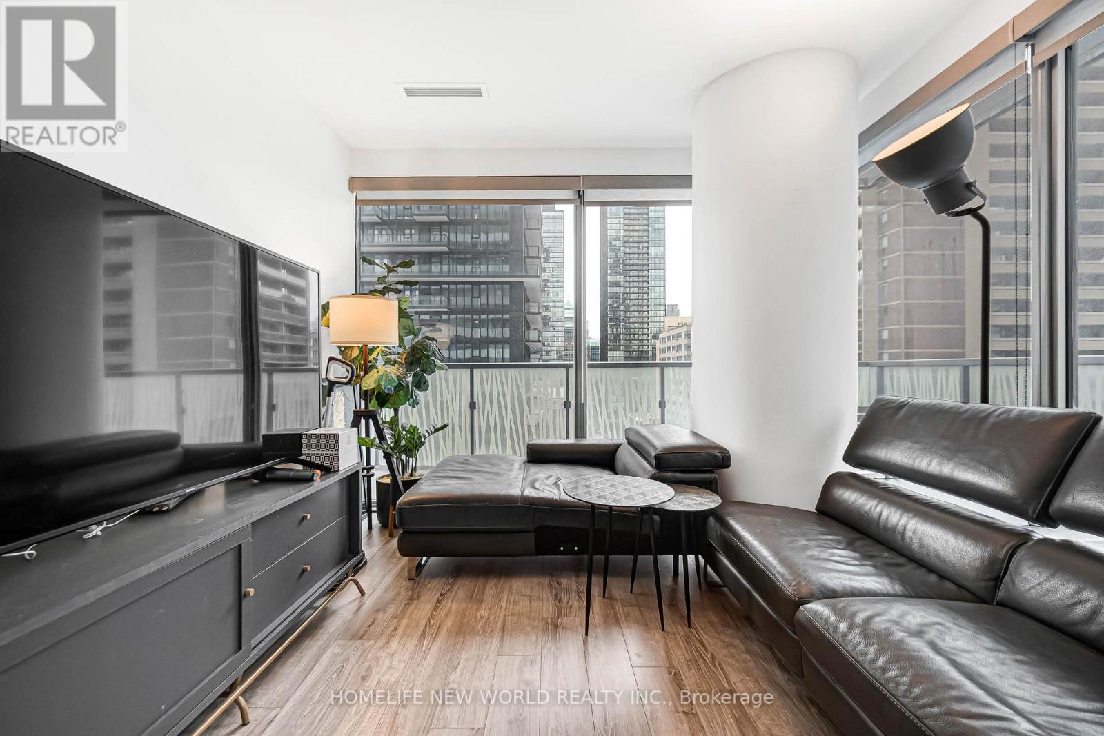 #1103 50 CHARLES STREET E - 15