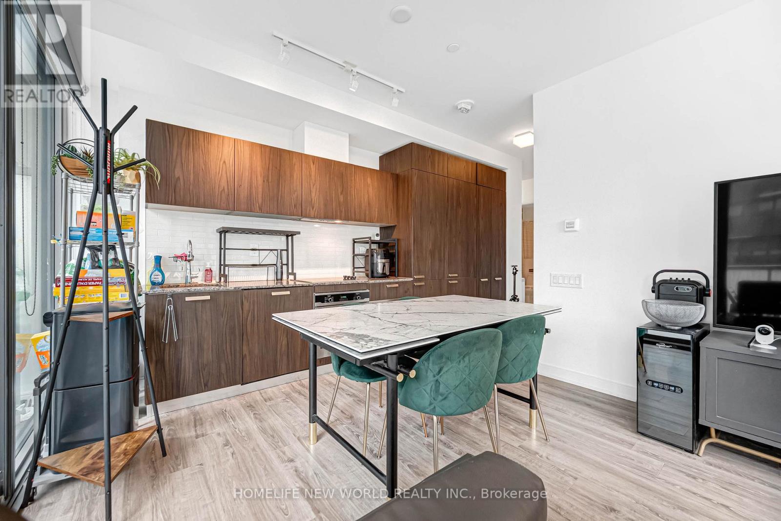 #1103 50 CHARLES STREET E - 19