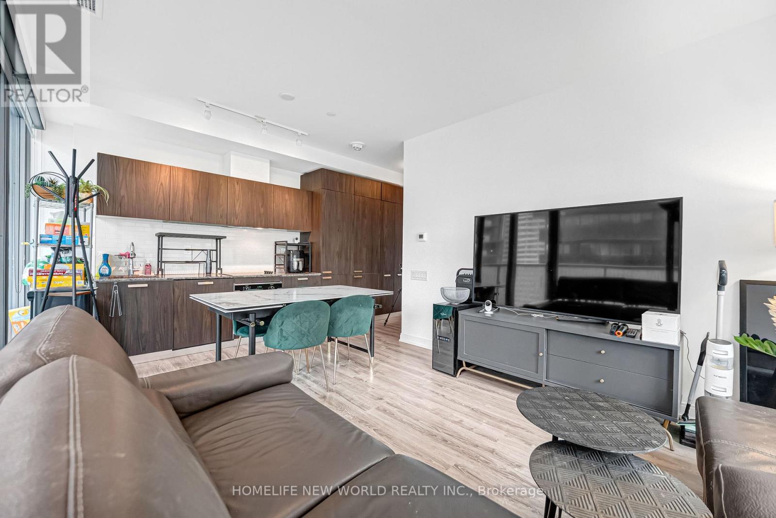 #1103 50 CHARLES STREET E - 20