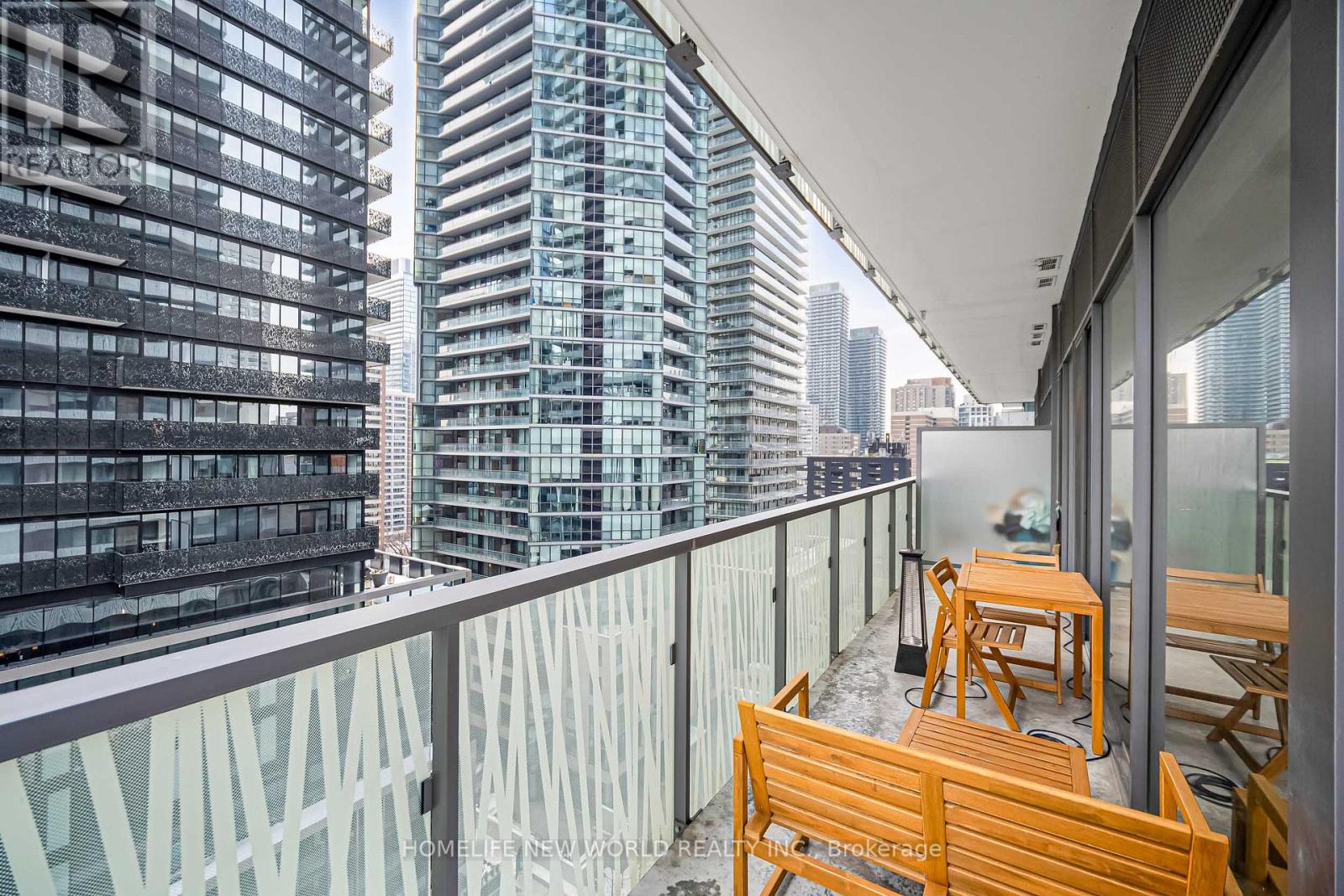 #1103 50 CHARLES STREET E - 29