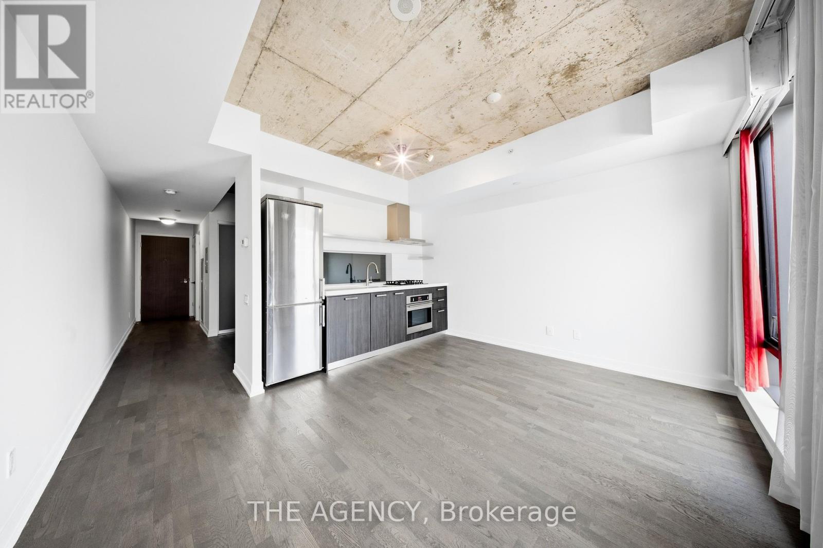 #508 560 KING STREET W - 16
