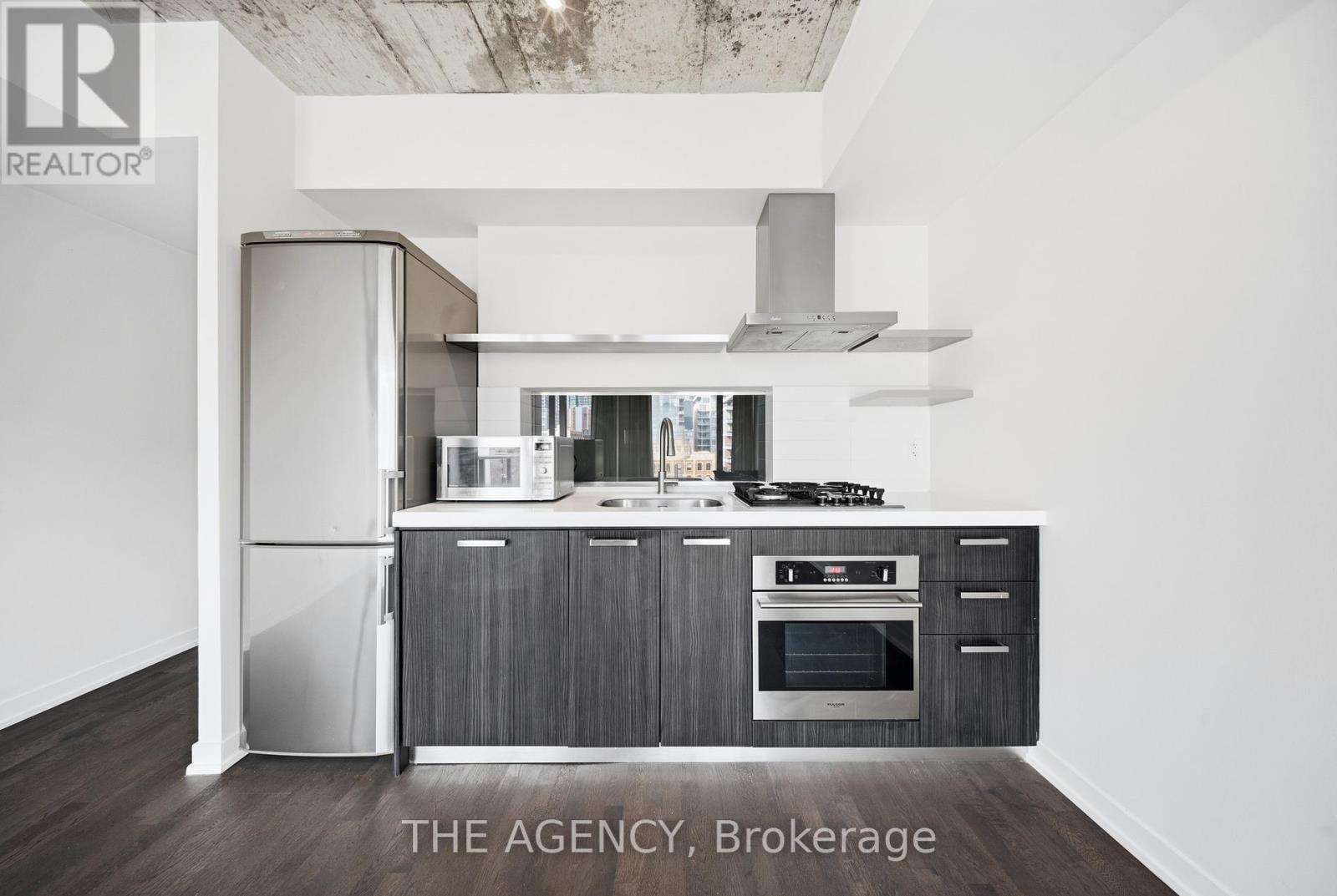 #508 560 KING STREET W - 18