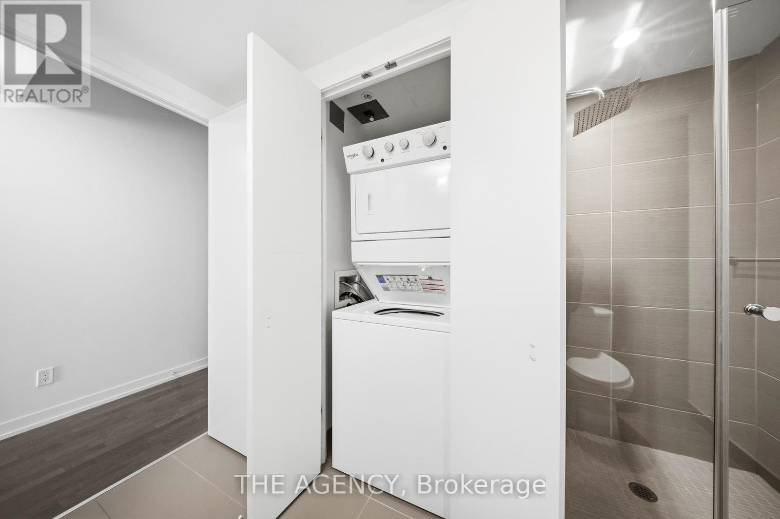 #508 560 KING STREET W - 9