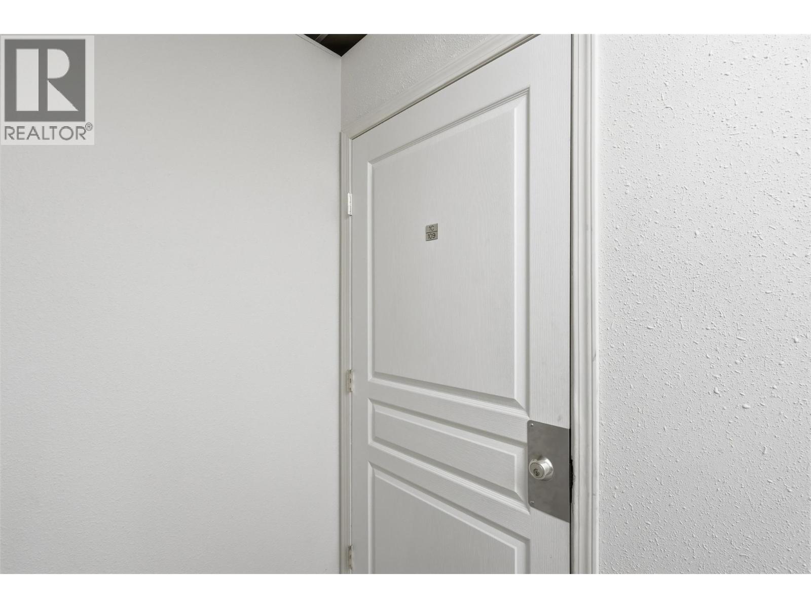 #109 510 LORNE Street - 22