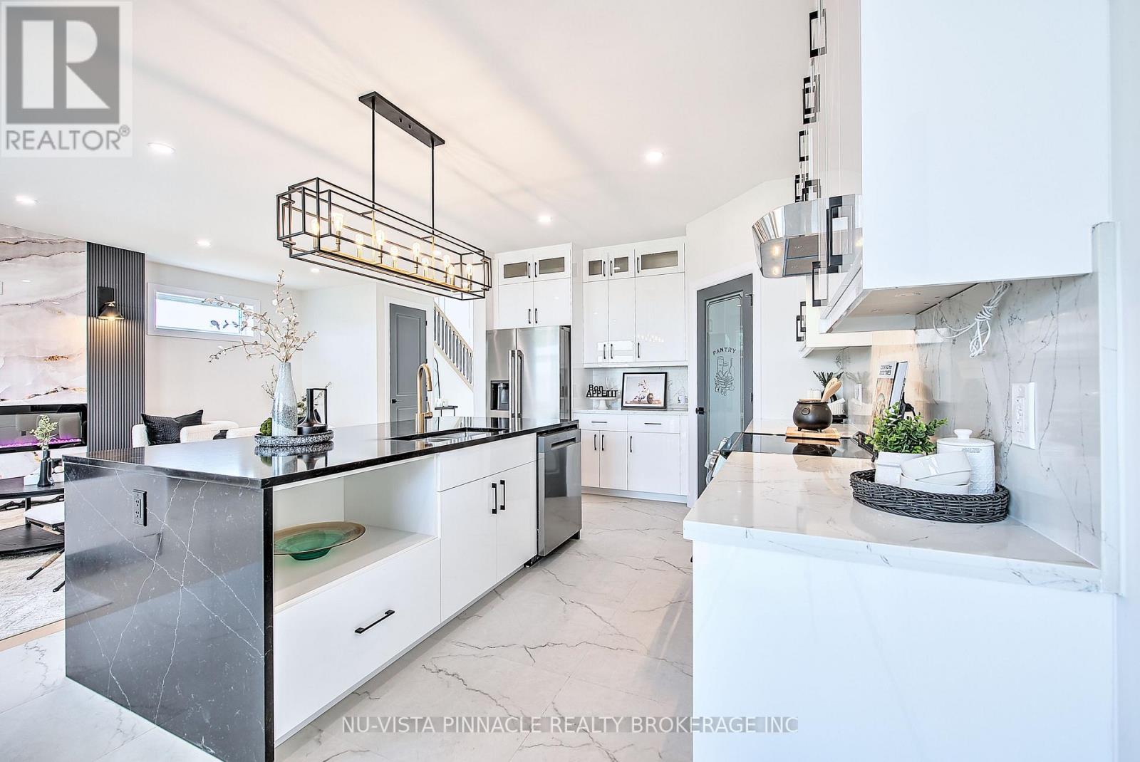 4248 LIBERTY CROSS - 15
