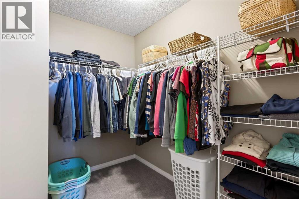 Single Family House for Sale in  Covecreek Place NE Coventry Hills Calgary 