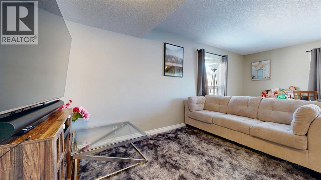 8466 102 AVENUE - 18