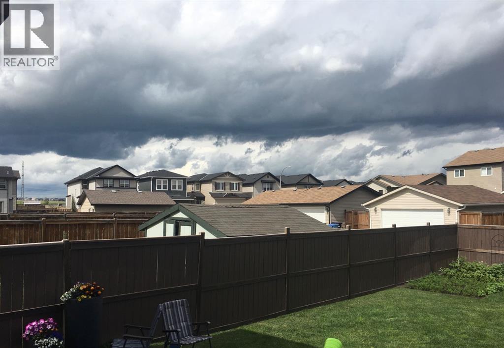 Single Family House for Sale in  Covecreek Place NE Coventry Hills Calgary 