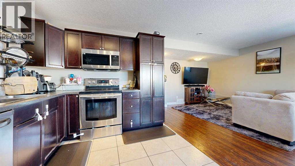 8466 102 AVENUE - 21