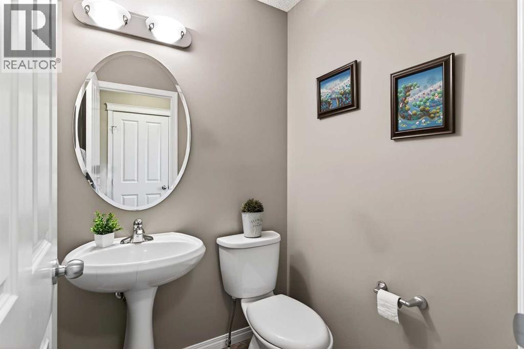 Single Family House for Sale in  Covecreek Place NE Coventry Hills Calgary 