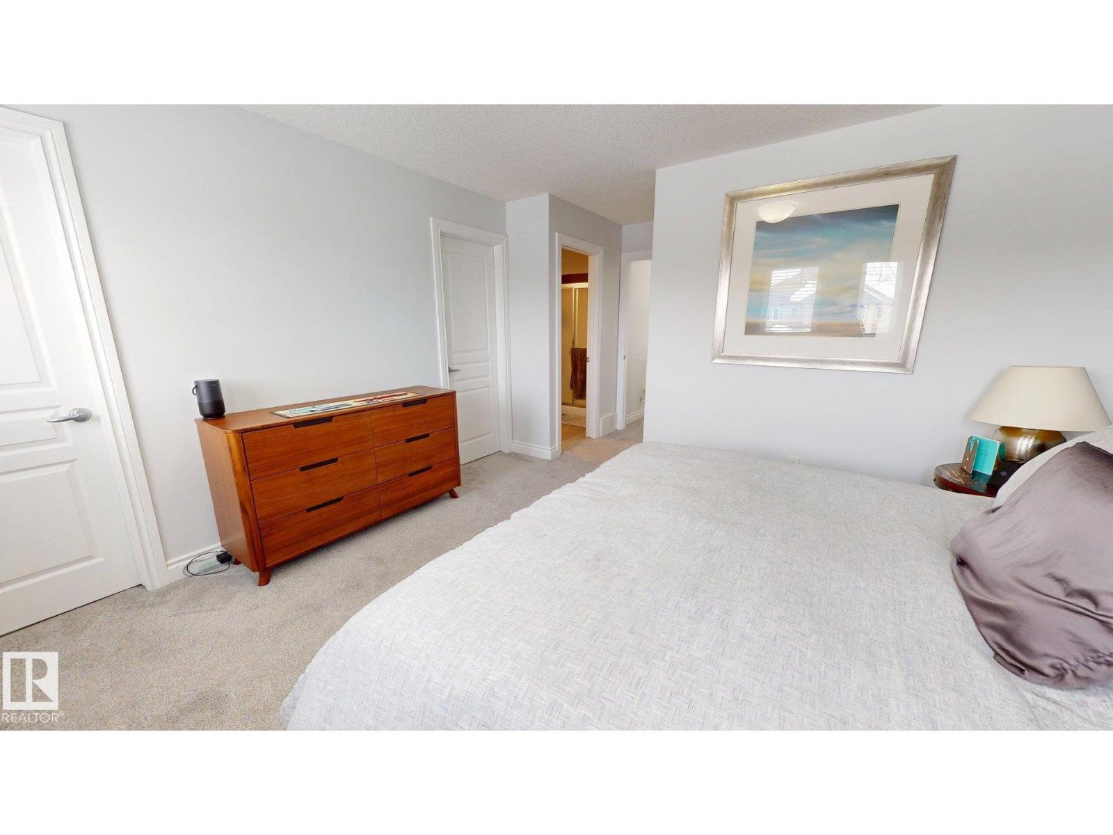 2057 69A ST SW, Edmonton