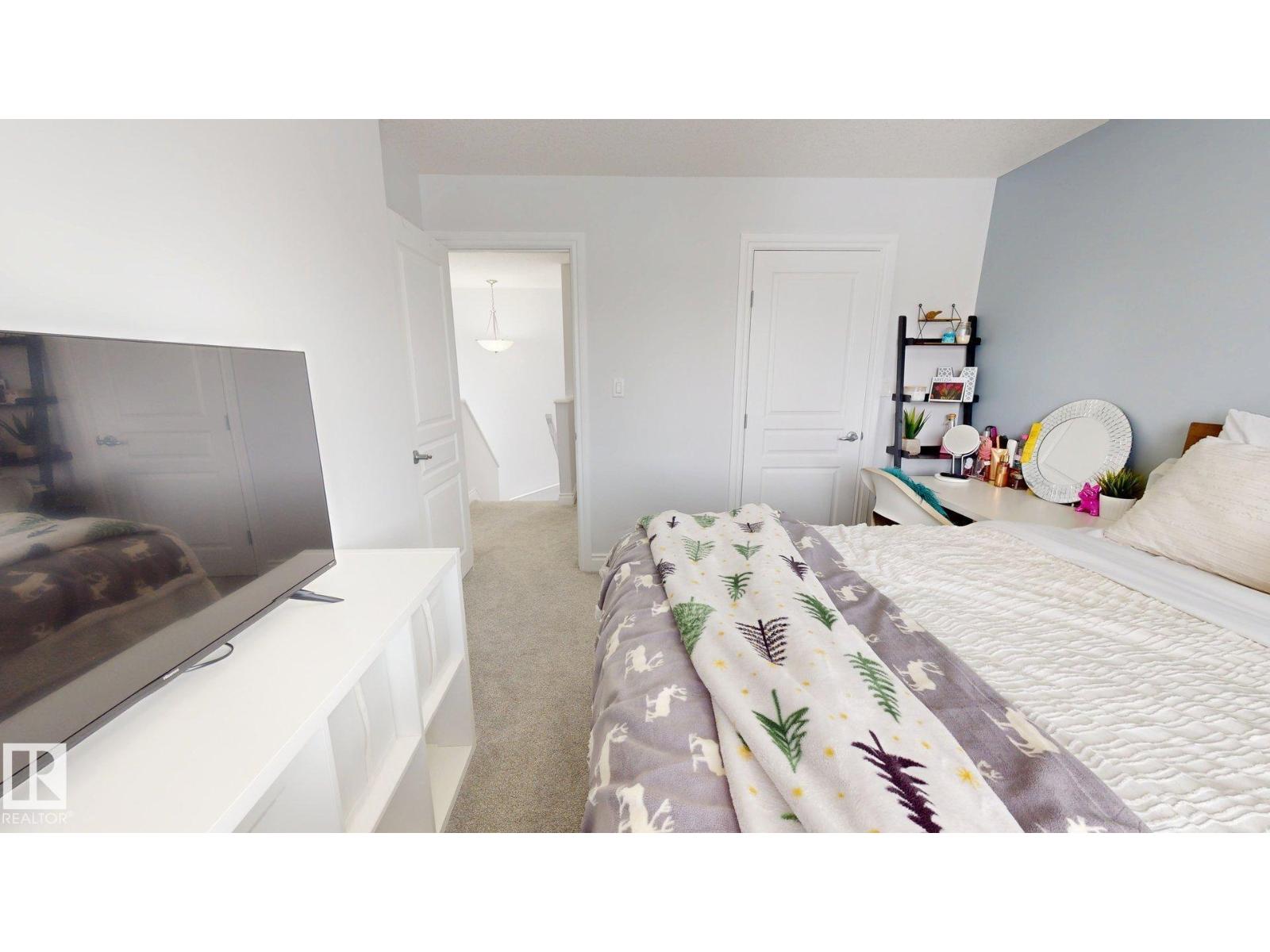 2057 69A ST SW, Edmonton