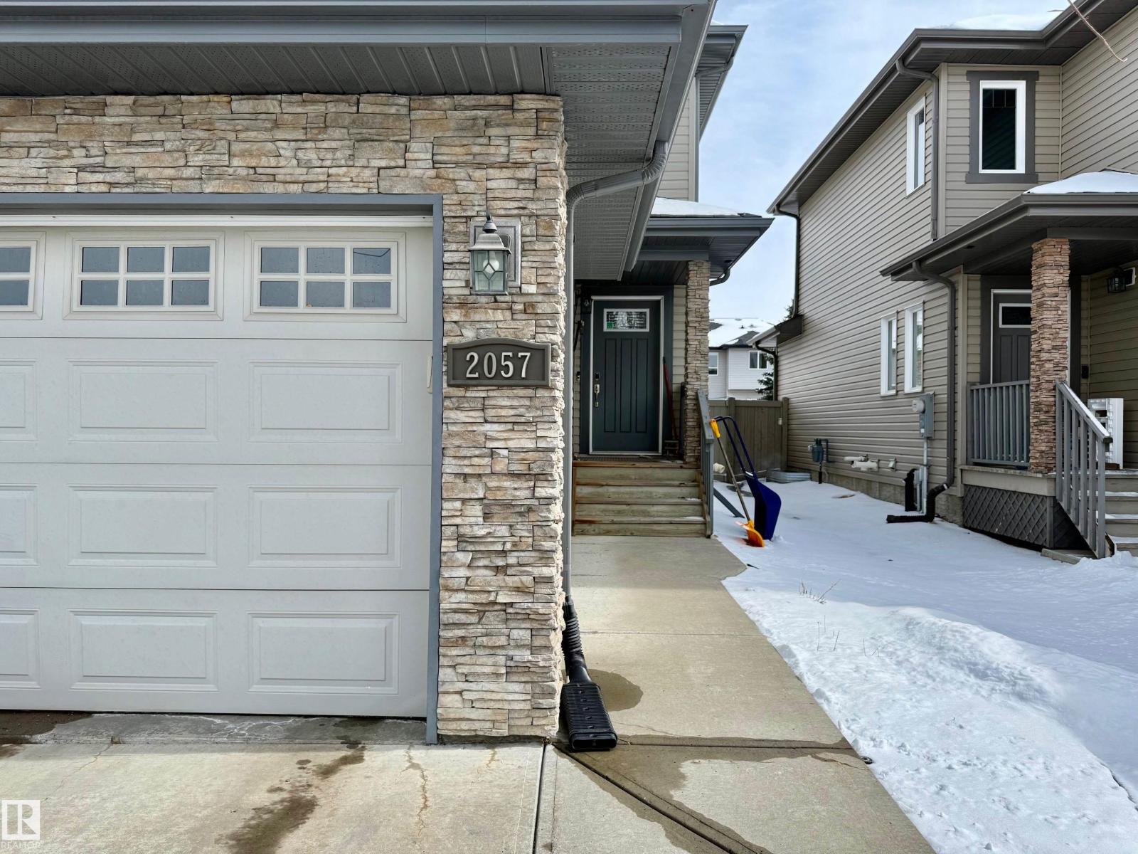 2057 69A ST SW, Edmonton