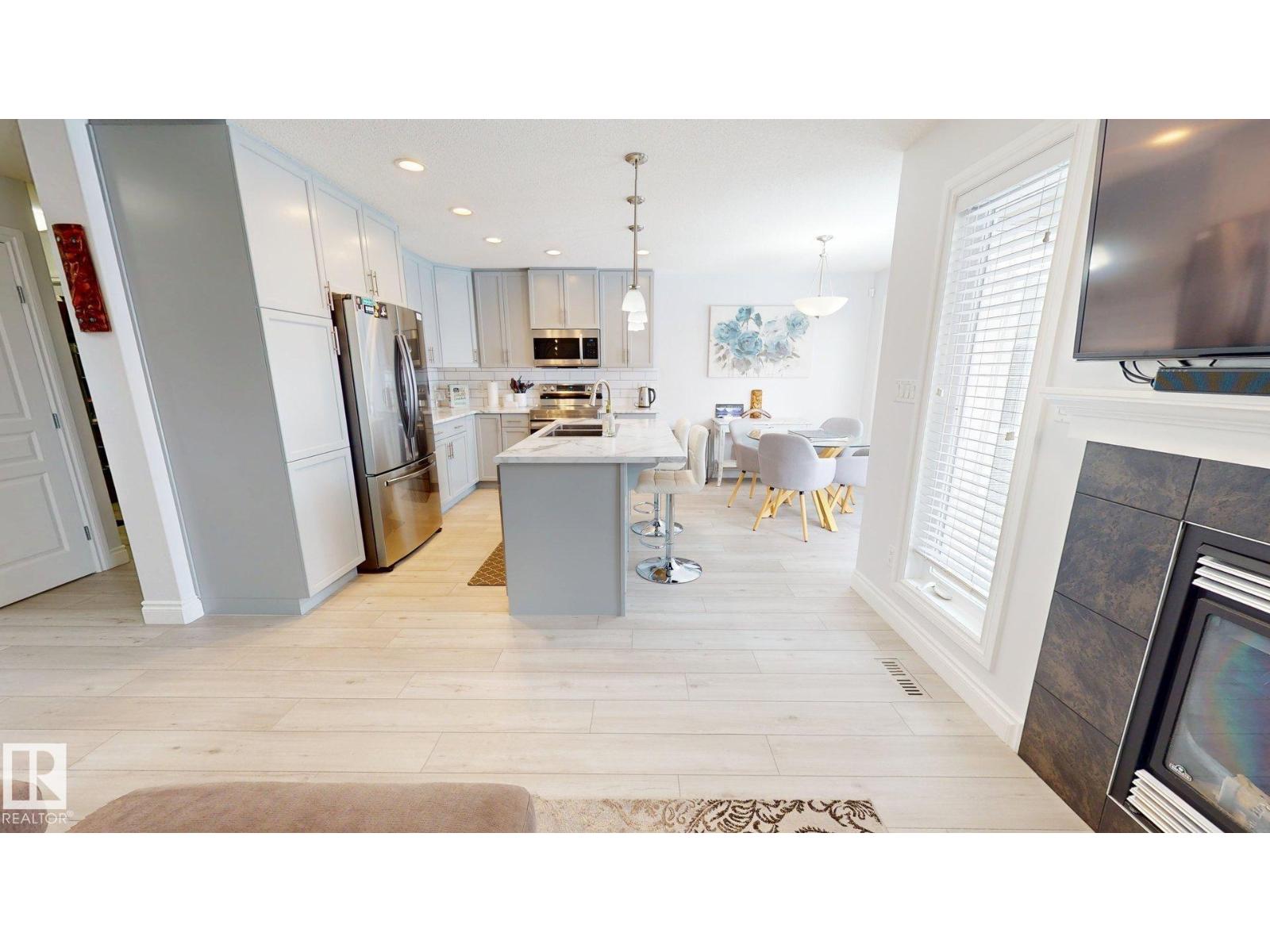 2057 69A ST SW, Edmonton