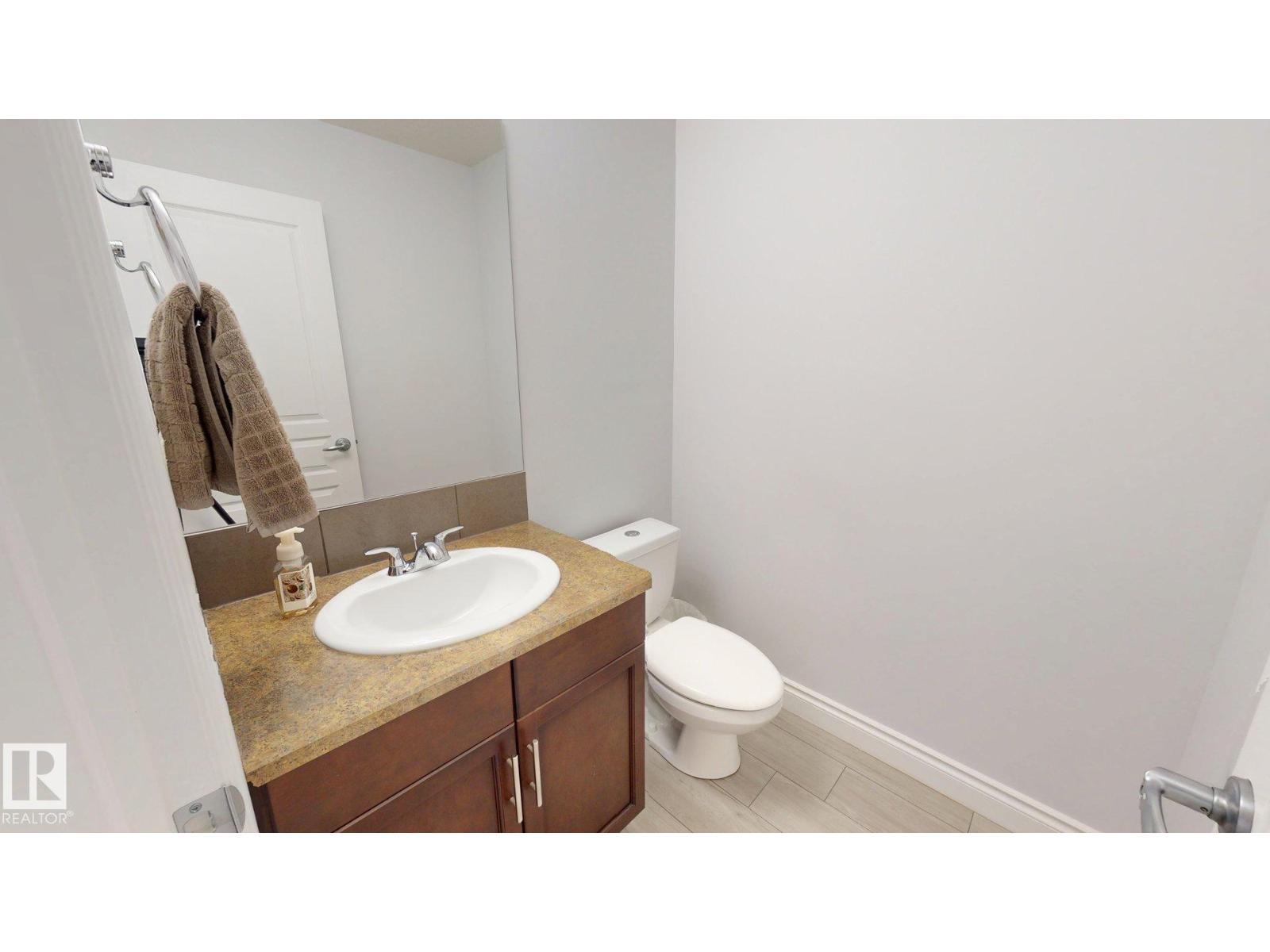 2057 69A ST SW, Edmonton