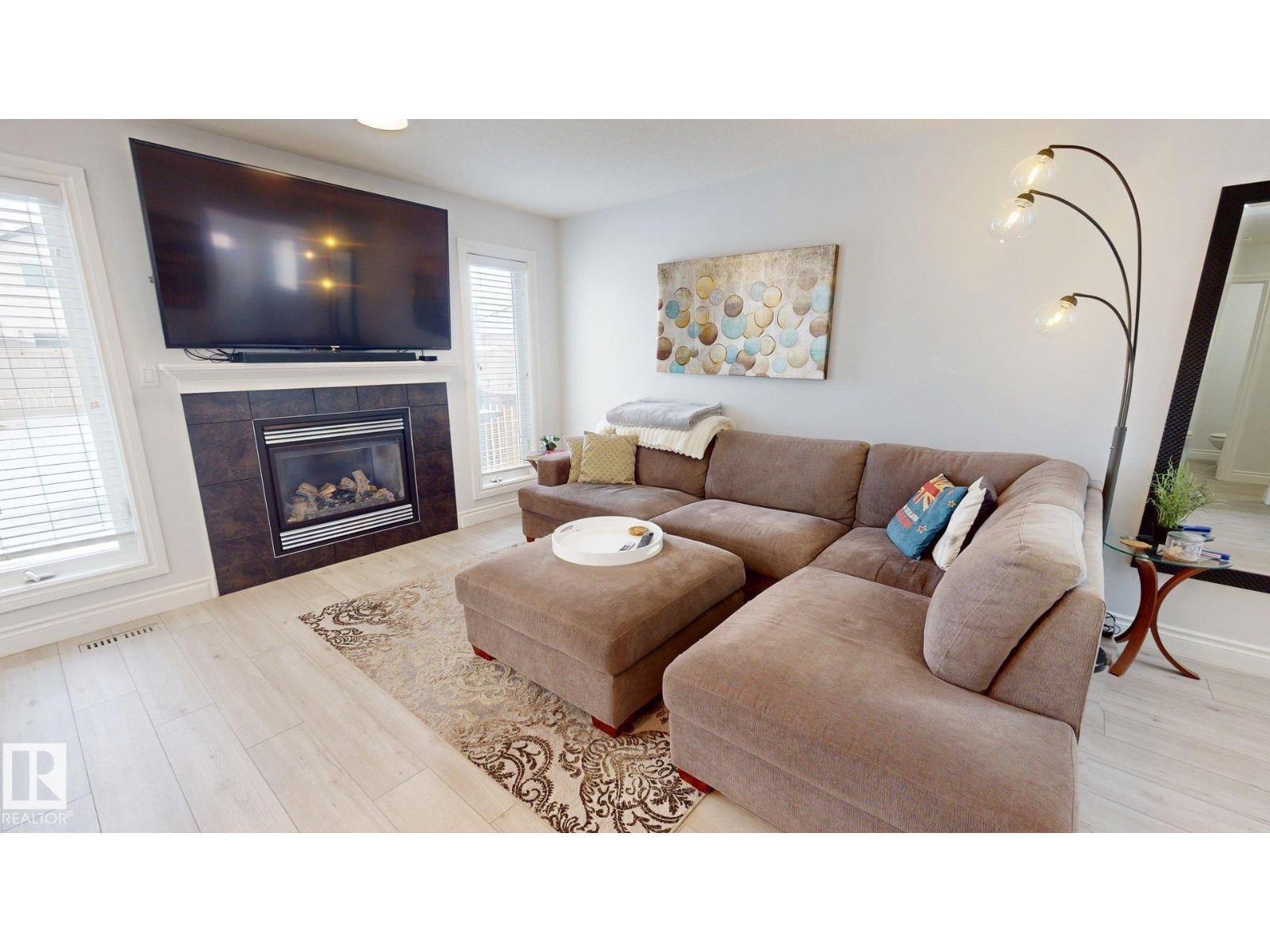 2057 69A ST SW, Edmonton