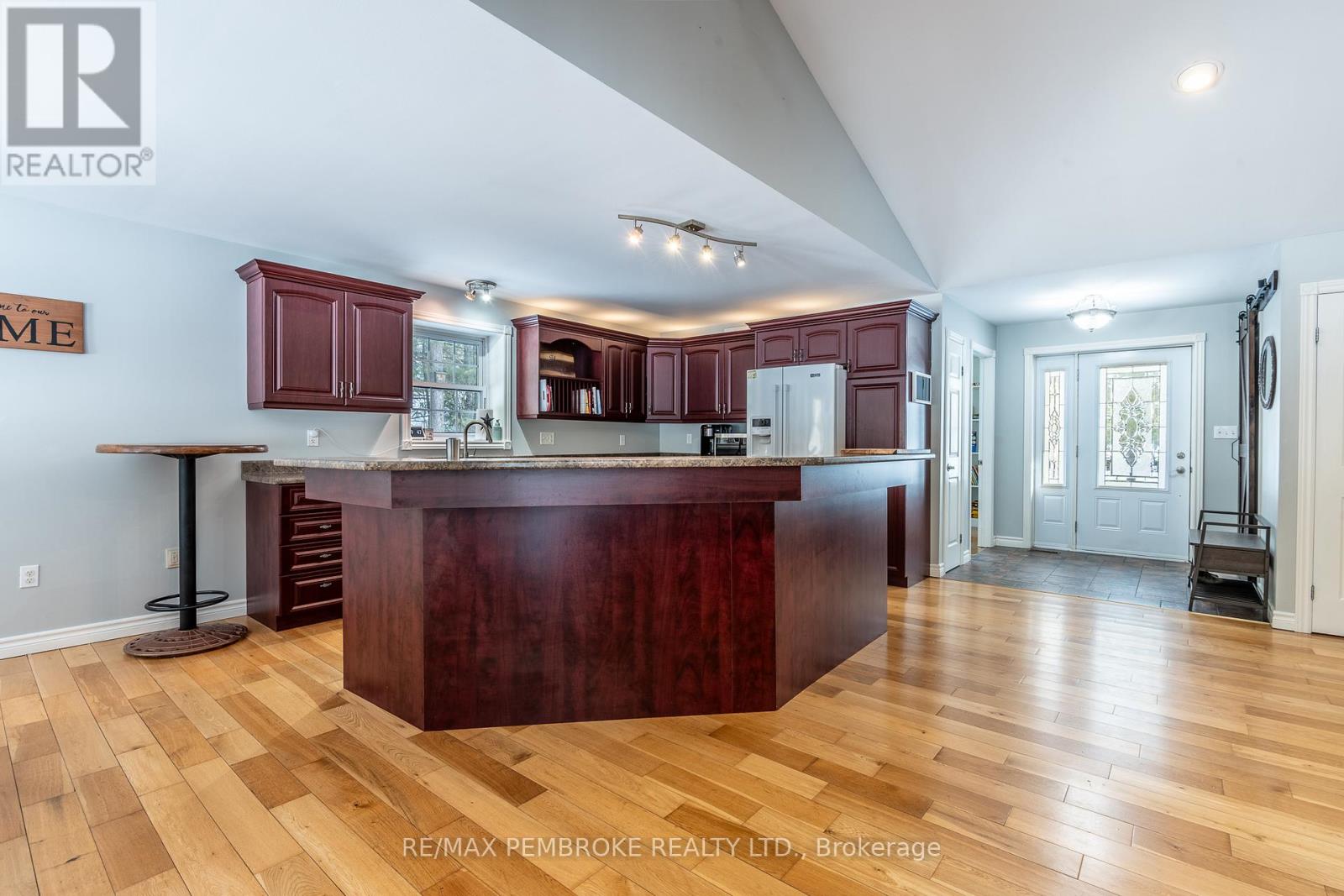 226 EICHSTAEDT ROAD - 22