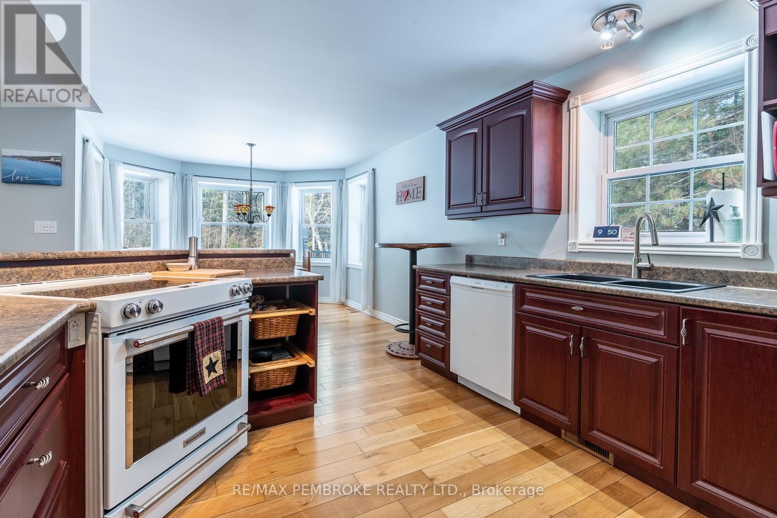 226 EICHSTAEDT ROAD - 23