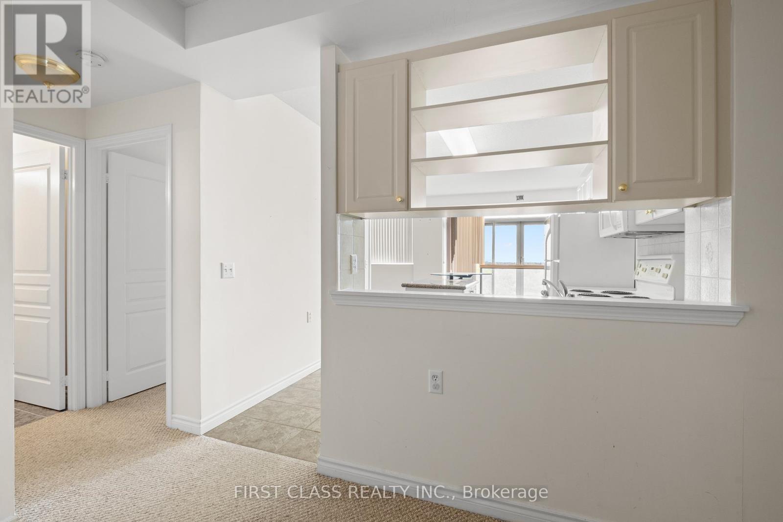 #905 200 BURNHAMTHORPE ROAD E - 5