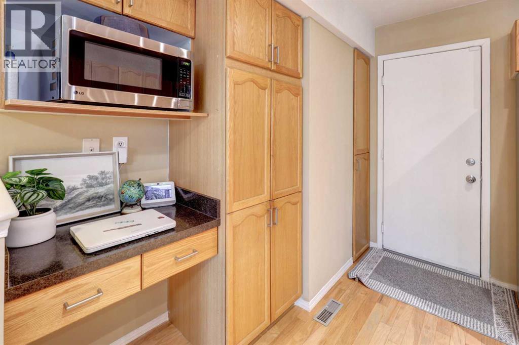 Single Family House for Sale in  Coverdale Court NE Coventry Hills Calgary 