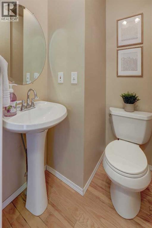 Single Family House for Sale in  Coverdale Court NE Coventry Hills Calgary 