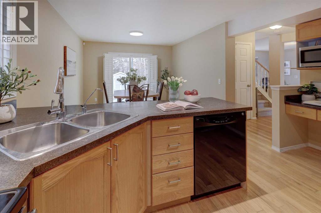 Single Family House for Sale in  Coverdale Court NE Coventry Hills Calgary 