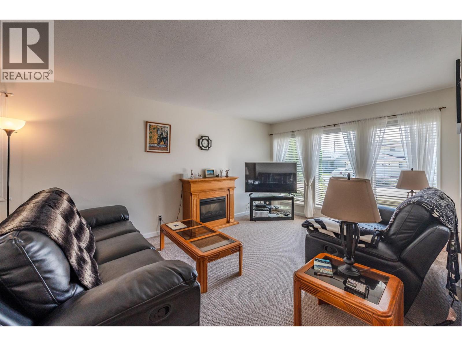 44 BAYVIEW CRESCENT - 6