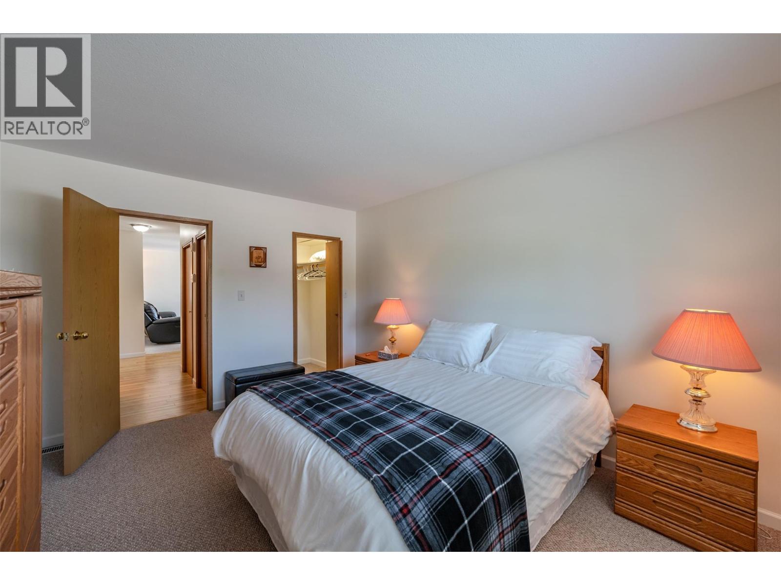 44 BAYVIEW CRESCENT - 19