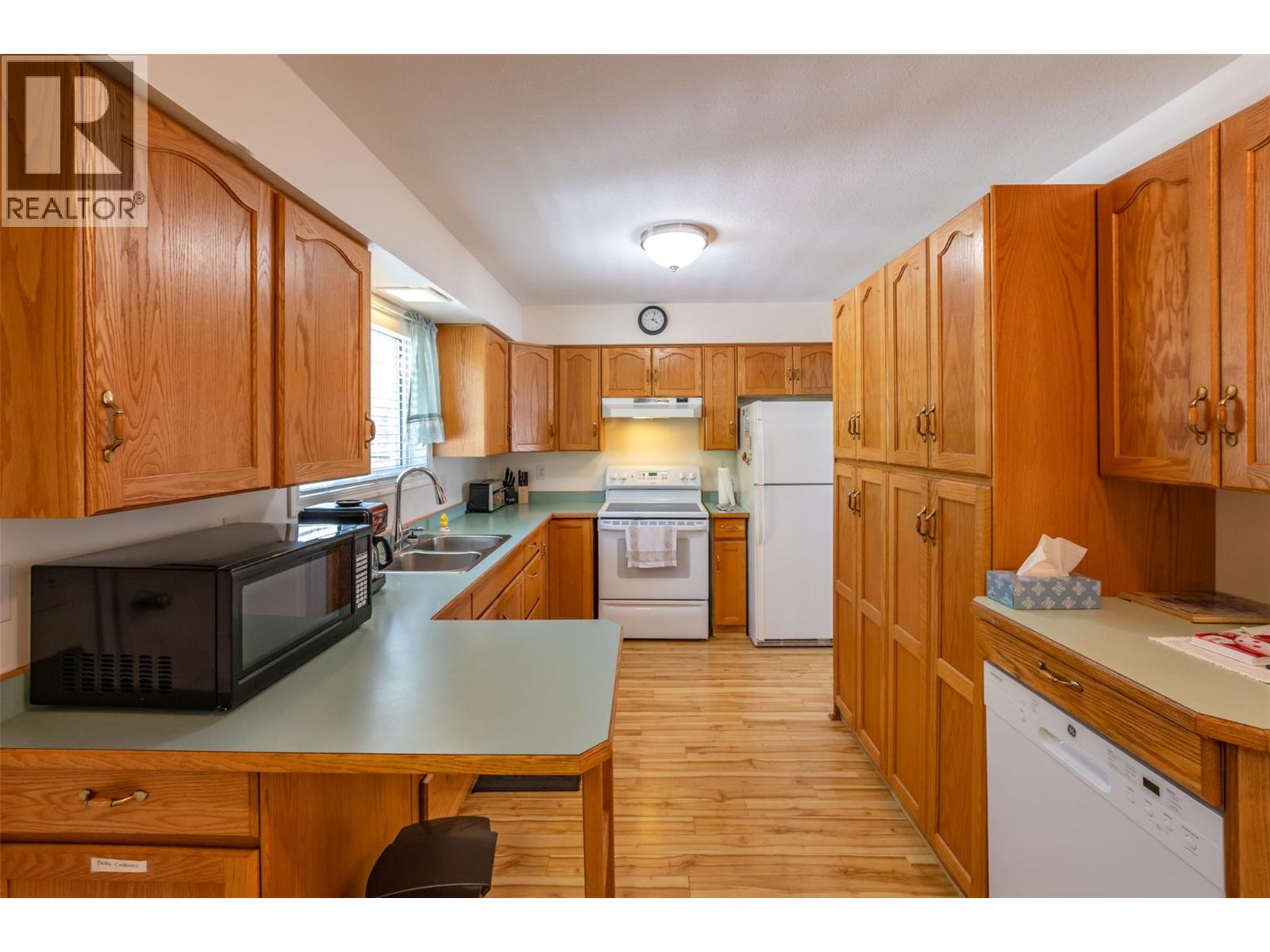 44 BAYVIEW CRESCENT - 13